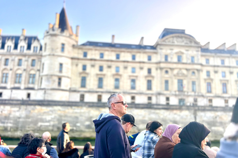 Paris: Day or Evening River Cruise with Musical Ambiance Paris: Evening River Cruise with Musical Ambiance & Postcard