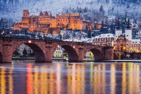 Heidelberg: Tour turistico in barca con vin brulè