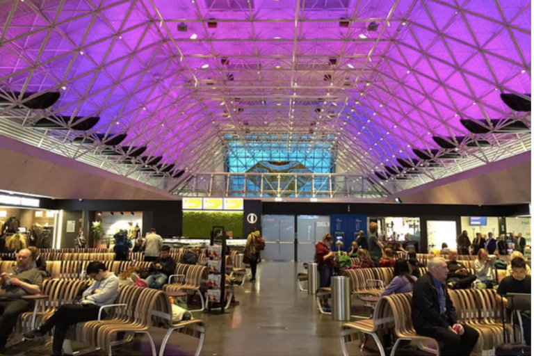 Keflavik Airport (KEF) ↔ Reykjavik: Private Airport Transfer Keflavik Airport ==> Reykjavik city