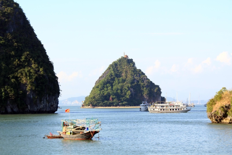 Luksusowy rejs po zatoce Halong, 6-godzinna wycieczka, bufet, spływy kajakowe