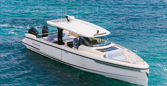 Milos: Small-Group Yacht Tour May Visit Kleftiko & Poliegos