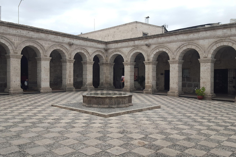 Ontdek Arequipa: Een wandeltour door het historische centrum