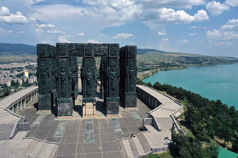 Tbilisi: Kakheti Wine, Bread, & Sighnaghi Day Trip