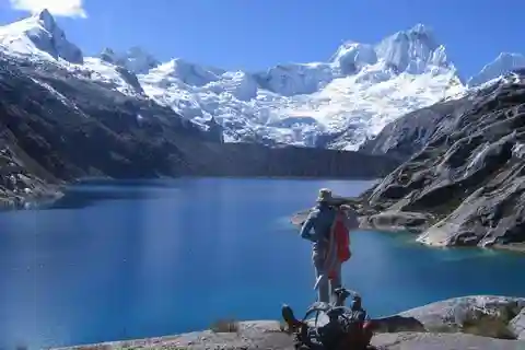 Huaraz: Excursión de 3 días con Huascarán, Chavín y Pastoruri