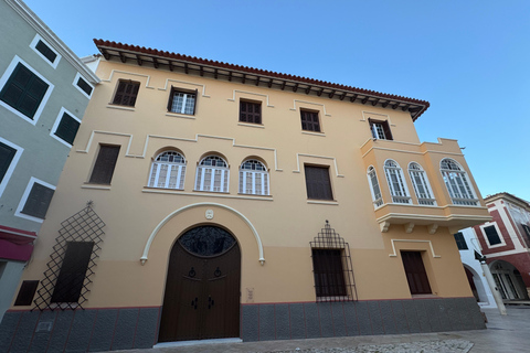 Menorca: Privétour met gids door CiutadellaPrivétour door Ciutadella in het Engels