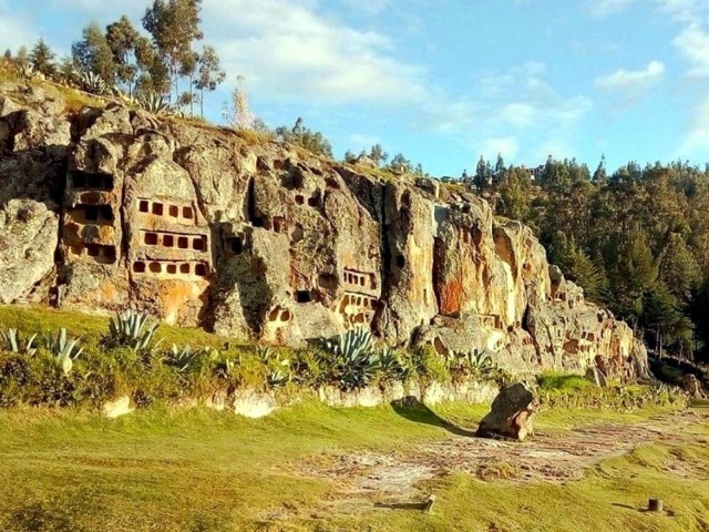 Visit Excursion to the Ventanillas de Otuzco and Tres Molinos farm in Cajamarca