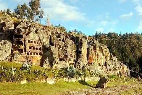 Excursion to the Ventanillas de Otuzco and Tres Molinos farm