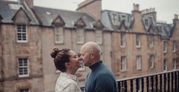 Romantische Fotoshootings für Paare in Edinburgh