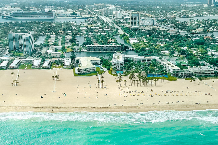 Miami Beach & Ocean Views: Private Air Tour for group of 4.