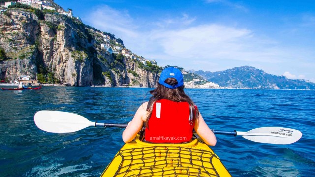 Visit Amalfi Coast Kayak Tour with Snorkeling and Grottoes Visit in Amalfi, Italy