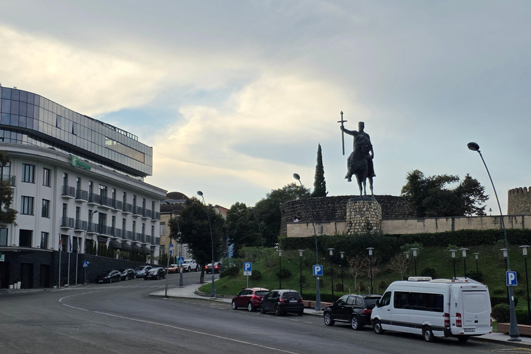 Tbilisi: Unique Kakheti Tour: Telavi, Winery & Monasteries