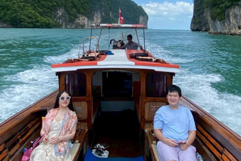 Phuket : sortie en bateau à longue queue privé dans la baie de Phang NgaPhuket : sortie privée en bateau à longue queue dans la baie de Phang Nga