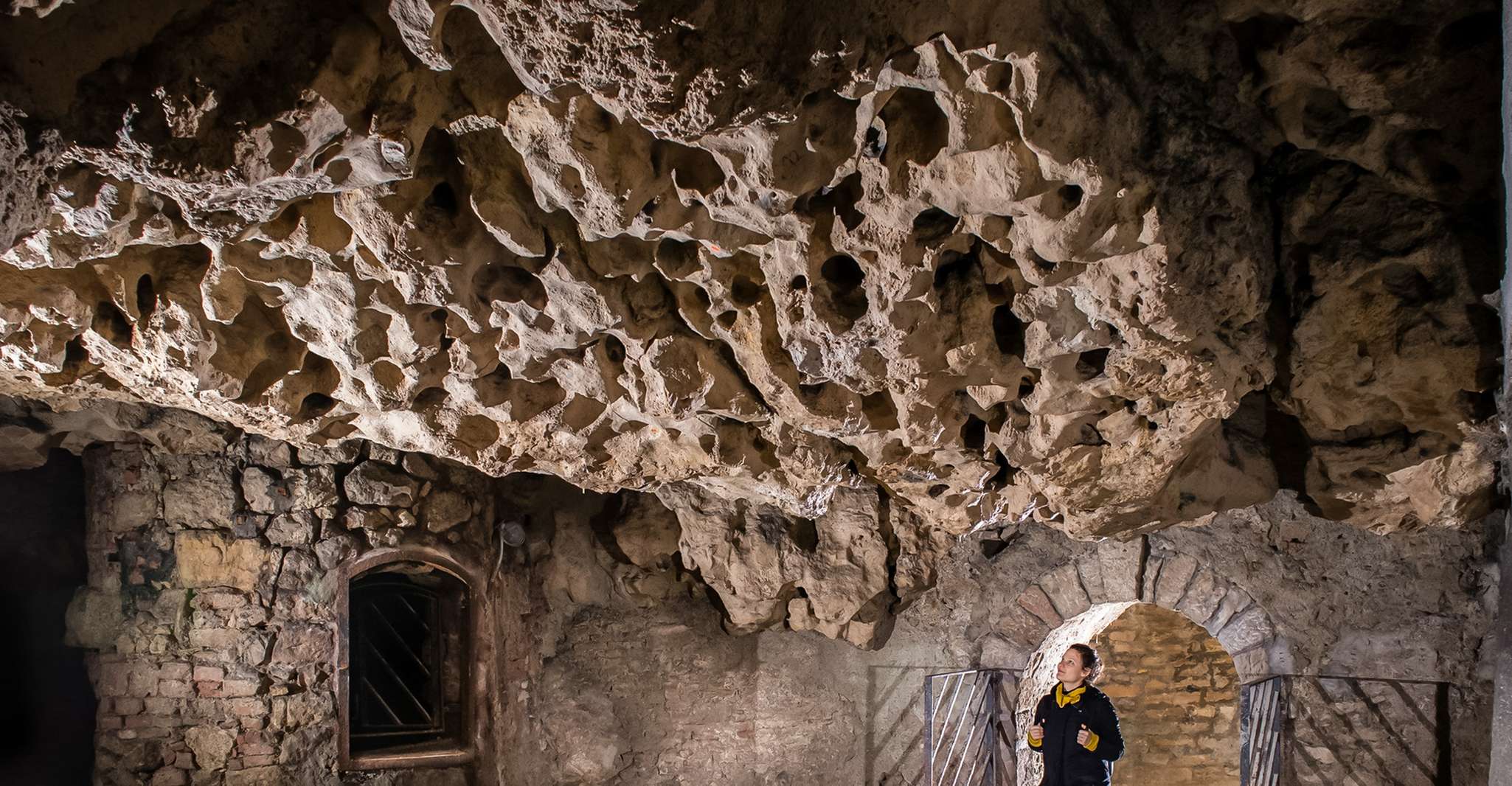 Budapest: Buda Castle Cave Tour photo 8