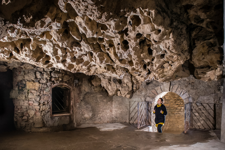 Boedapest: wandeltocht grotten van Boeda