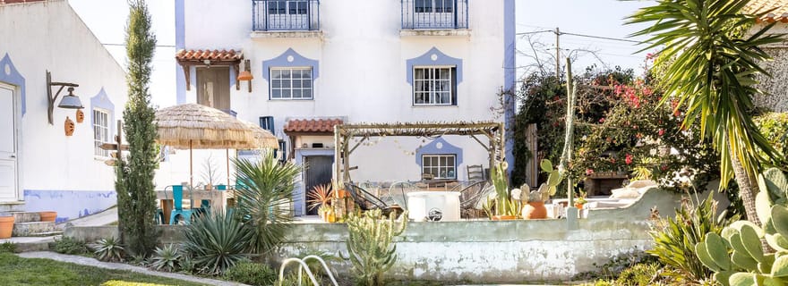 Santa Cruz : Portugal Surf House & Camp