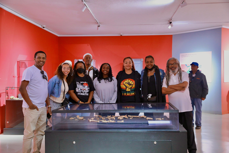 Addis Ababa: City Tour with Museums and Markets