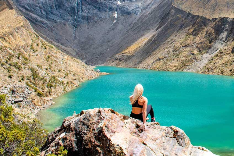 Cuzco: Escursione alla Laguna di Humantay con colazione e pranzoEscursione alla Laguna di Humantay con prima colazione e pranzo