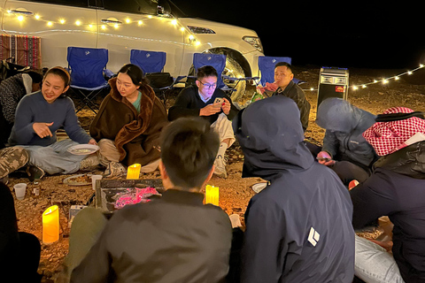 Riyadh: Edge of the World Sunset Tour with Snacks Edge of the world with sunset and stars