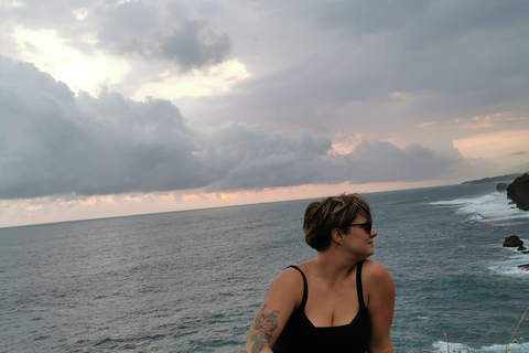 Yogyakarta: Timang Beach Adventure and Slili Beach Tour