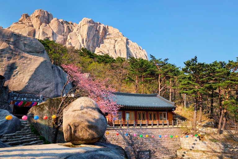 Seoraksan Hiking: Ulsanbawi, Biryong Falls & Finisher Gift B) Hiking Only Shared Tour, Meet at Mt. Seorak