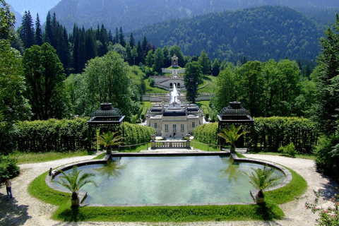 Excursión de un día privada de Múnich al Palacio de Linderhof, ida y vueltaExcursión de un día privada desde Múnich al Palacio de Linderhof