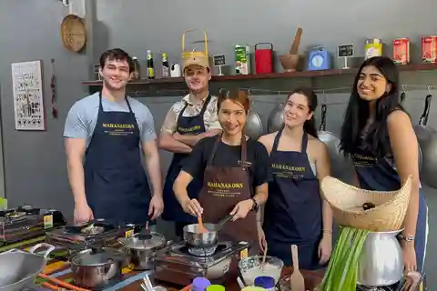 Mahanakorn Thailändisches Kochen mit Gewürzen Hands On Kochkurs