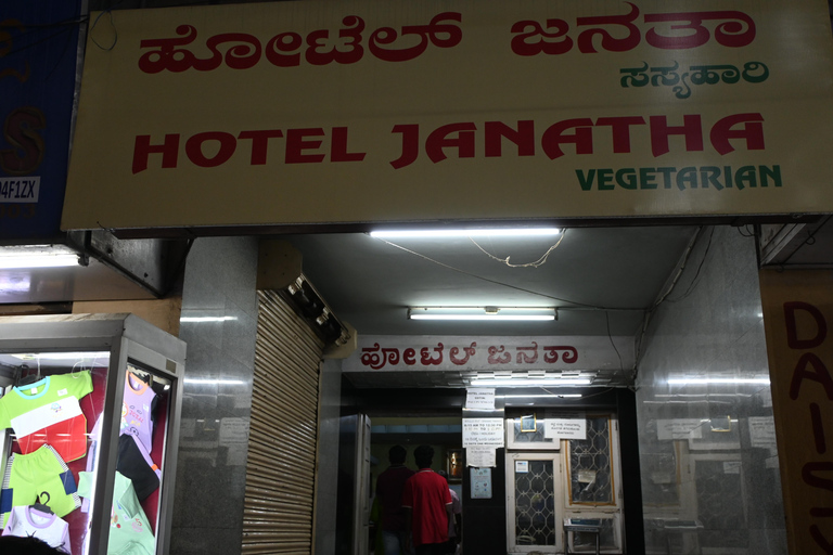 Bangalore: Foodie Tour, Local Market, & Mystery Nandi Temple Bangalore:Food Street Walk+Local Market+Mystery Nandi Temple