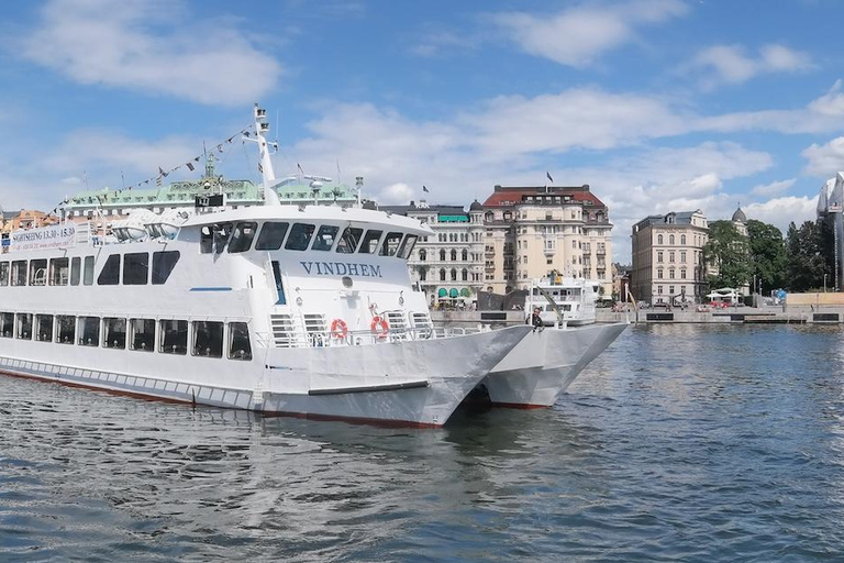 Stockholm: All-You-Can-Eat Shrimp/Tacos Cruise & Live Music