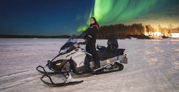 Rovaniemi: Northern Lights Snowmobile/Sleigh Hunt with BBQ