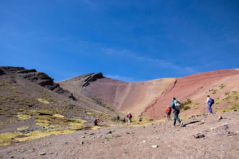 Cusco: Red Valley Hike and Rainbow Mountain