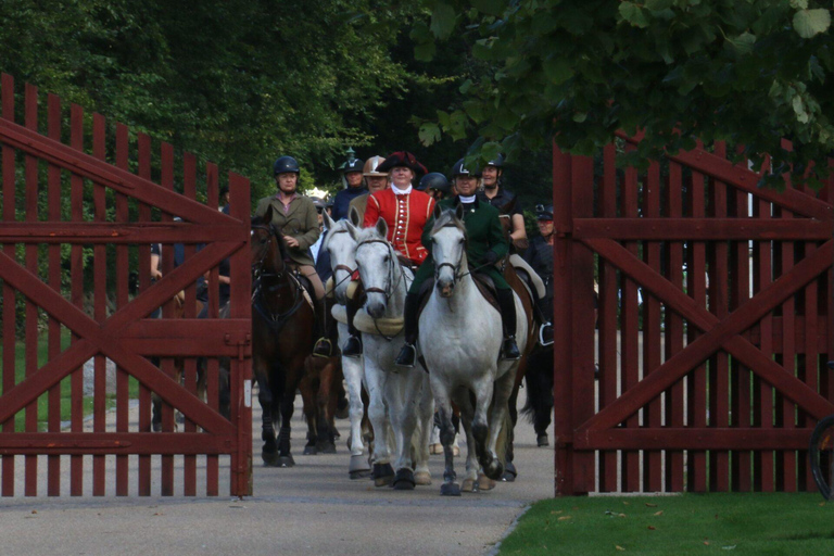 Copenhagen: Deer Park and Hermitage Palace Guided Walk