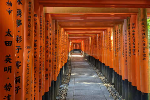 Kyoto: Early Morning Fushimi Inari Shrine - Beat the Crowds Group Tour