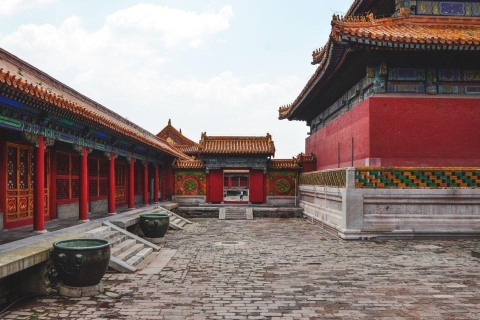 Private Day Tour to Tiananmen Square, Forbidden City&Hutong Option 1: Private tour with transfer and rickshaw ride