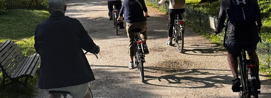 Excursion en E-Bike dans l'arrière-pays bordelais avec déjeuner et dégustation de vins