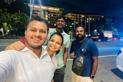 Colombo: Private City Tour with Driver and Car Colombo: Private City Tour with Driver and Van