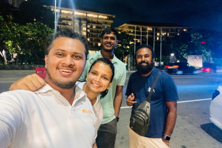 Colombo: Private City Tour with Driver and Car Colombo: Private City Tour with Driver and Van