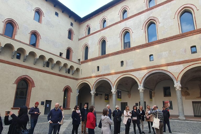 Wieża Branca i Zamek Sforzów - wycieczka z przewodnikiem