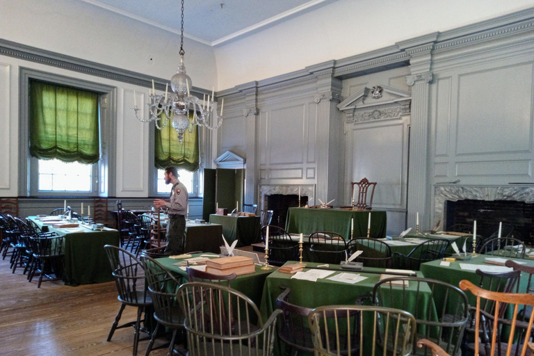 Philadelphia: Guided Walking Tour of Historic Sites