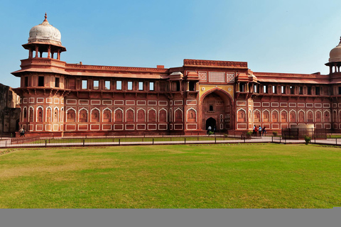 De Delhi: Passeio de carro pelo nascer do sol em Agra com café da manhã