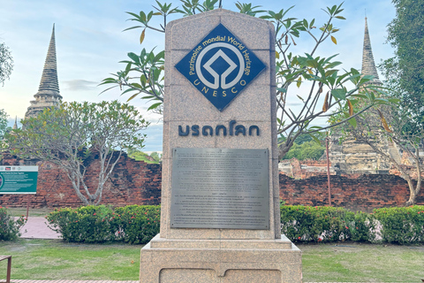 Ayutthaya Highlights: Private Day Tour (Customizable) Private tour with English speaking Guide (Sedan 1-4)