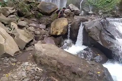 Lombok: Excursão às cascatas de Sendang Gila e Tiu Kelep