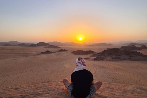 Wadi Rum: 4-Hour Morning or Sunset Jeep Tour with Lunch