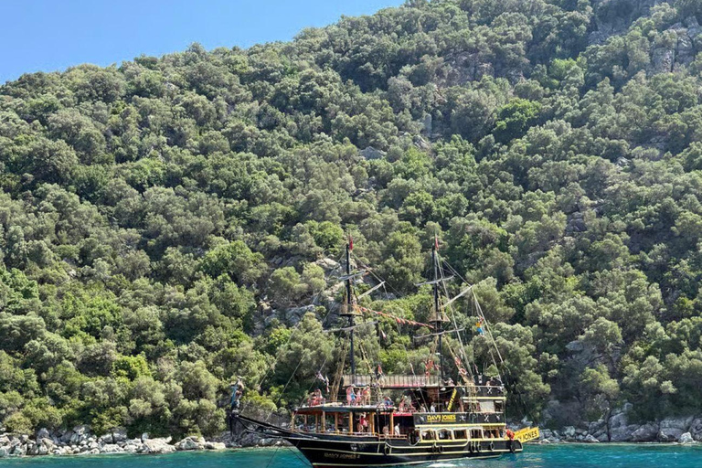 Marmaris: Family Pirate Boat Tour with Lunch & Transfers MARMARIS PIRATE NO TRANSFER