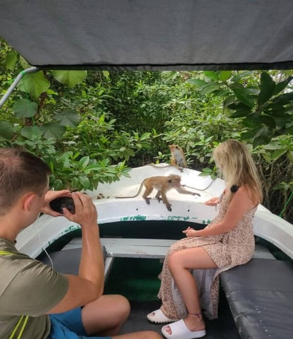 Galle: bootsafari op het Koggala-meer met bezoek aan Kaneeleiland