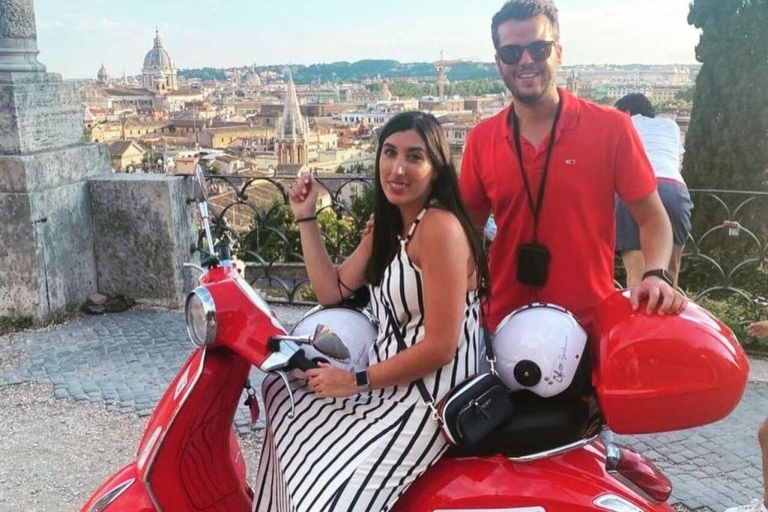 Rome: privé begeleide Vespa-tour met optionele chauffeurZelfrijdende 2 personen per Vespa