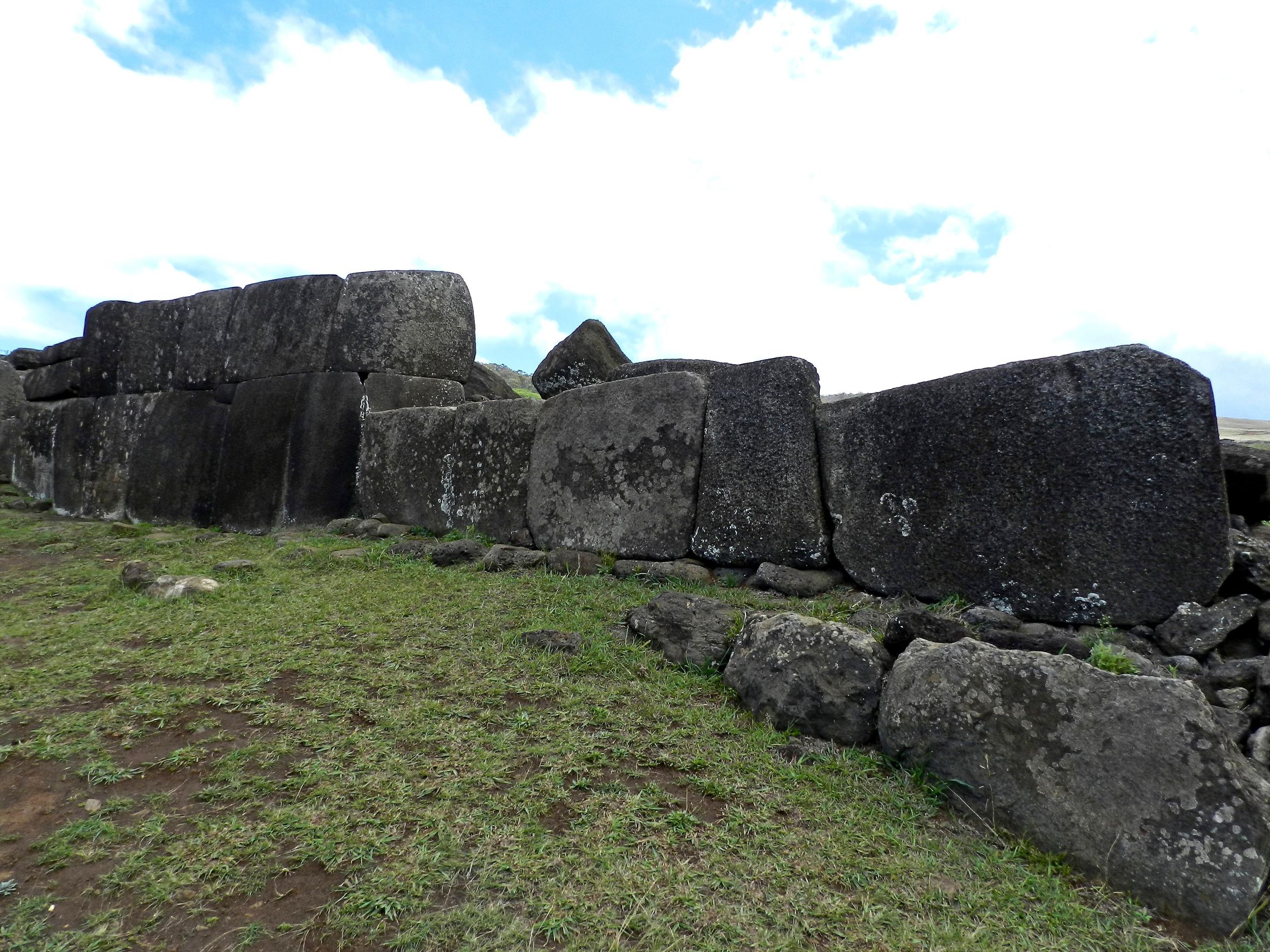 Von Hanga Roa: Die Reise von Orongo nach Ana Te Pahu