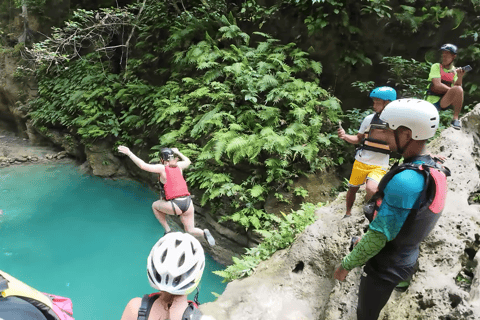 Cebu : Excursion en groupe à Oslob Whaleshark et Canyoneering avec déjeuner