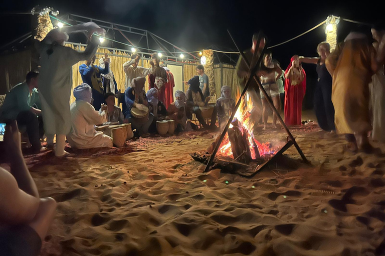 Passeio de 5 dias no deserto do Marrocos, de Marrakech a AgadirAcampamento de luxo