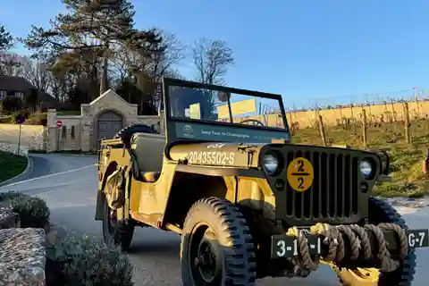 Epernay : Tour en Jeep du Vignoble avec dégustation et visites