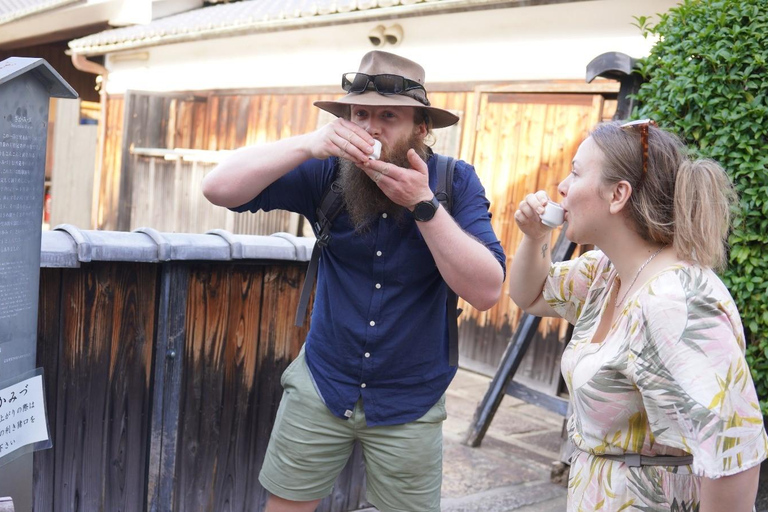 Visite de brasseries de saké japonaises à Kyoto Fushimi